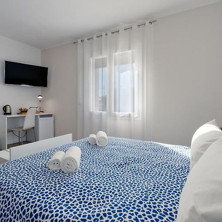 The White Building - Rooms Costermano Esterno foto